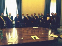 La delegazione di sindaci della provincia di Viterbo e il prefetto Antonella Scolamiero al'incontro con il sottosegretario agli Interni Bocci